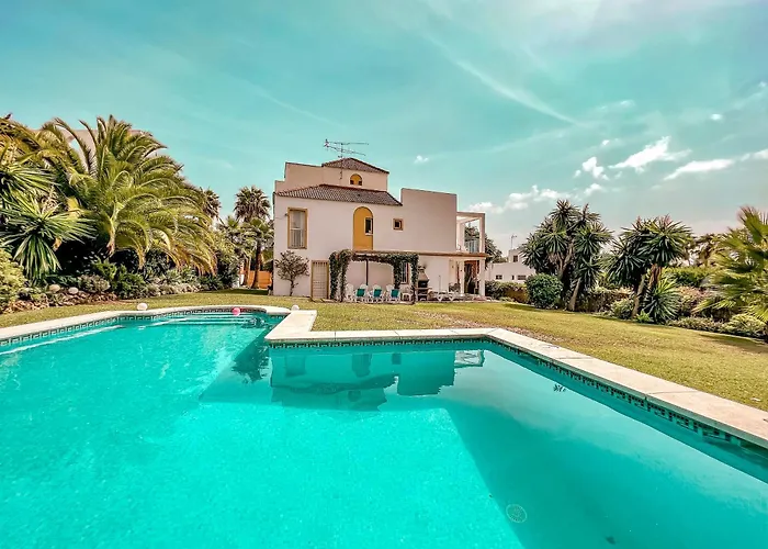 Beautiful Close To Puerto Banus By *